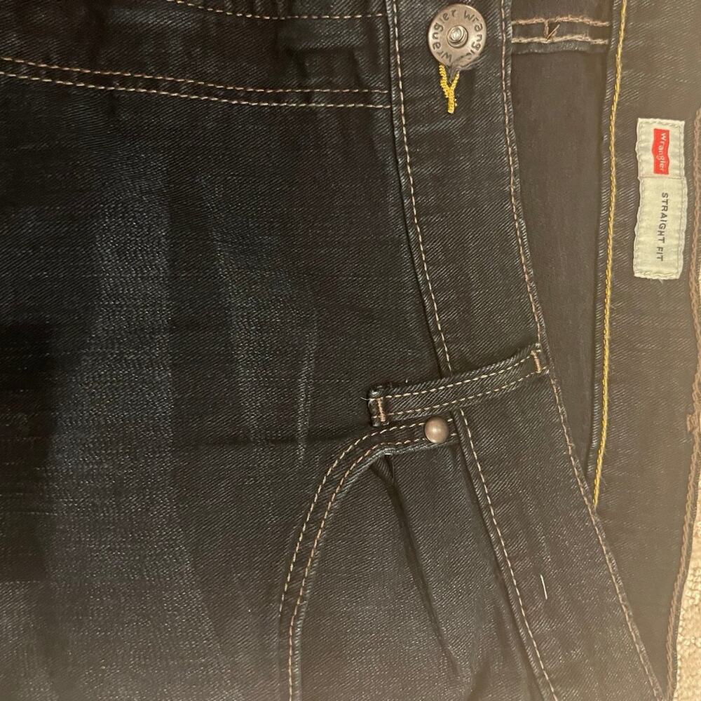 Wrangler men’s straight fit jeans 42x30